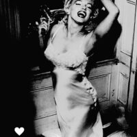 Hourglass-Figure-Marilyn-Monroe-bw-815×1024 
